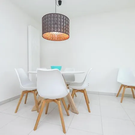 Apartment Lecomte - The Shoreline Collection 199