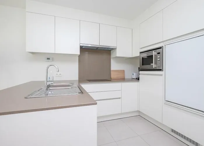 Apartment Lecomte - The Shoreline Collection 199